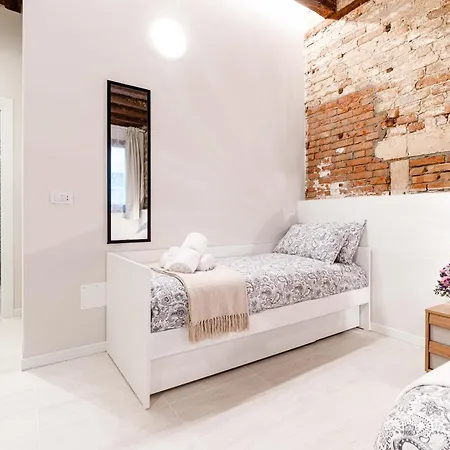 Appartement Brand New Super Comfy Ground Floor *