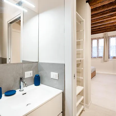 Brand New Super Comfy Ground Floor Apartmán