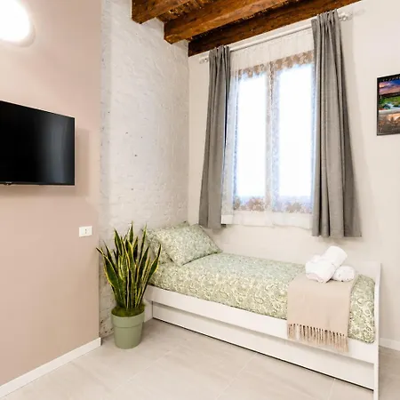 Διαμέρισμα Brand New Super Comfy Ground Floor *